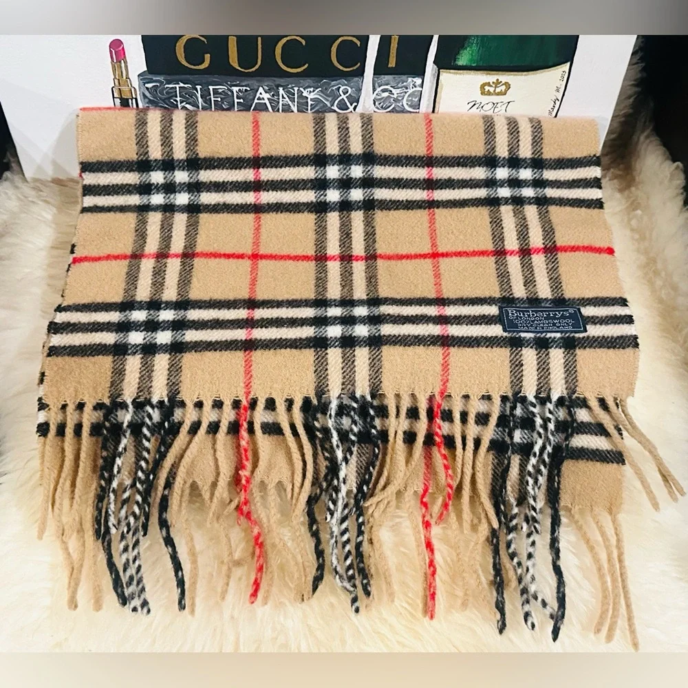 🔥 BURBERRY’S SCARF LAMBSWOOL MADE ENGLAND SIZE L 72” X W 13.6” - Picture 2 of 9